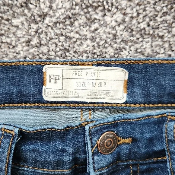 Free People Distressed Busted Knee Super Stretchy Skinny Jeans - Picture 3 of 6